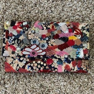 LuLus Beaded Clutch